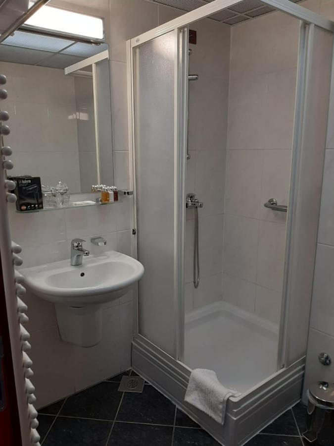 Hotel Tamaris Novi Vinodolski Luaran gambar