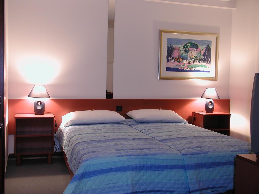 Hotel Tamaris Novi Vinodolski Bilik gambar